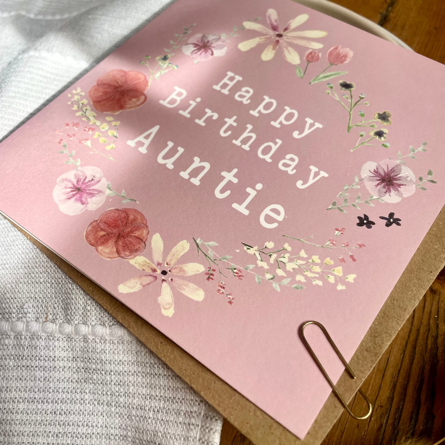 Auntie Birthday Card: Floral Wreath with Pressed Flowers